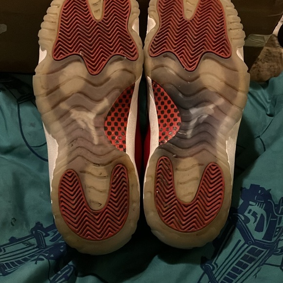 Jordan 11 - Picture 4 of 7